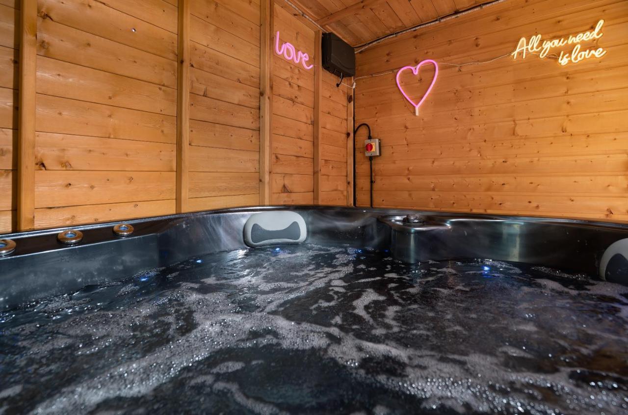 Perfect Couple Retreat To Unwind&Relax With Hottub Apartment Peacehaven ภายนอก รูปภาพ